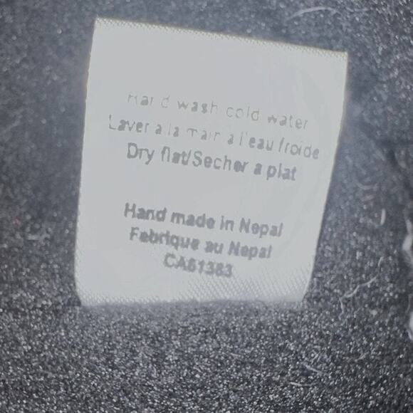 Ambler Blakes 100% Wool Pom Beanie Winter Warm Ski Hat with Ear Flaps - Picture 9 of 9